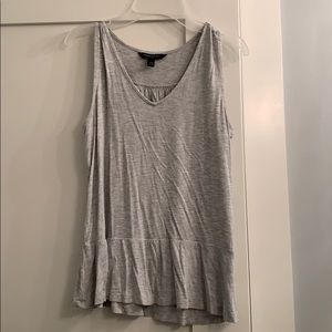 grey tank top